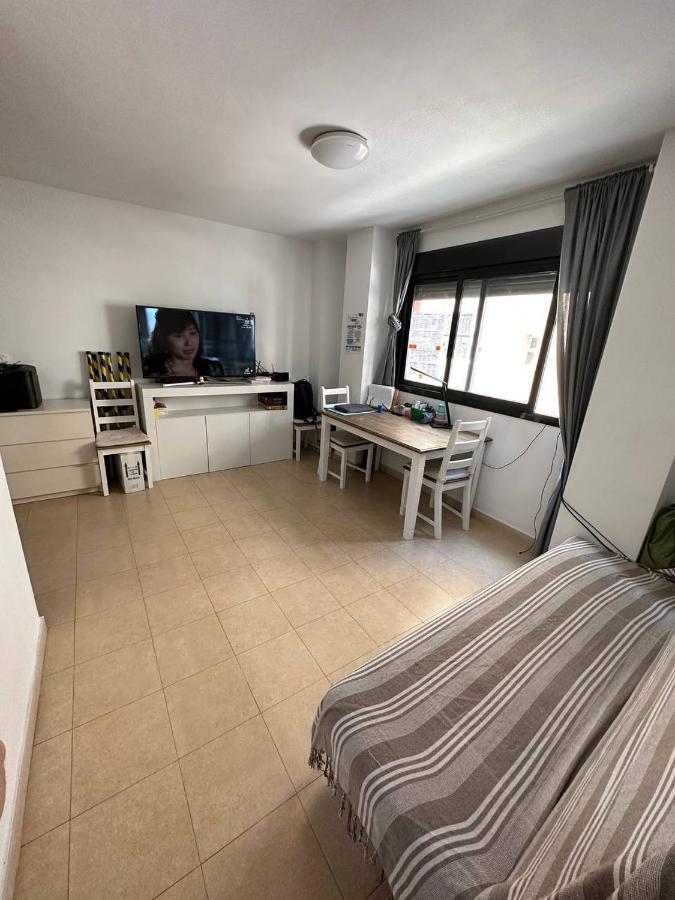 Apartment A / A 4Pax Near The Beach Málaga Exterior foto